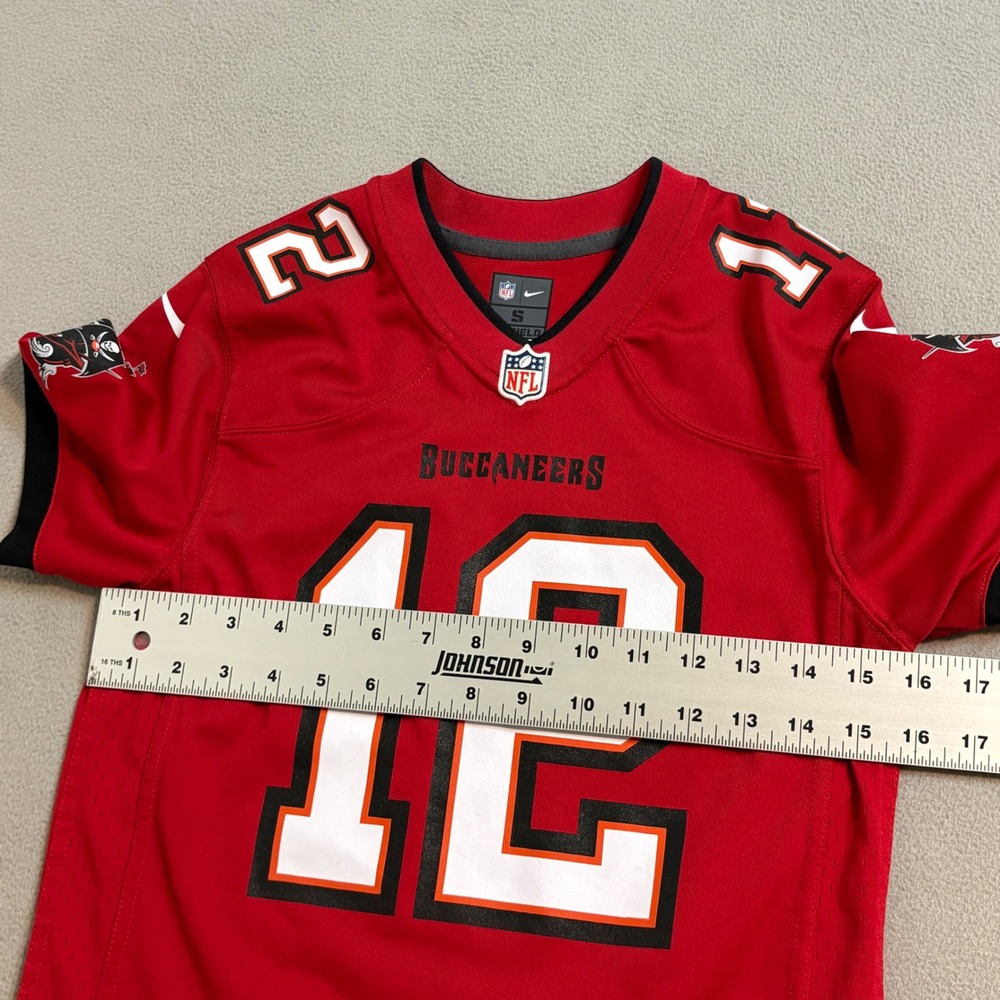 Nike Tom Brady #12 Tampa Bay Buccaneers NFL Jersey Youth S 8 Red On Field - Picture 6 of 8